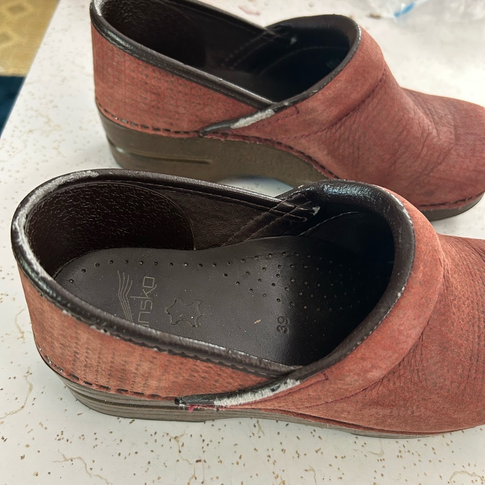 Dansko Women's Rustic Red Leather Mules EU 39